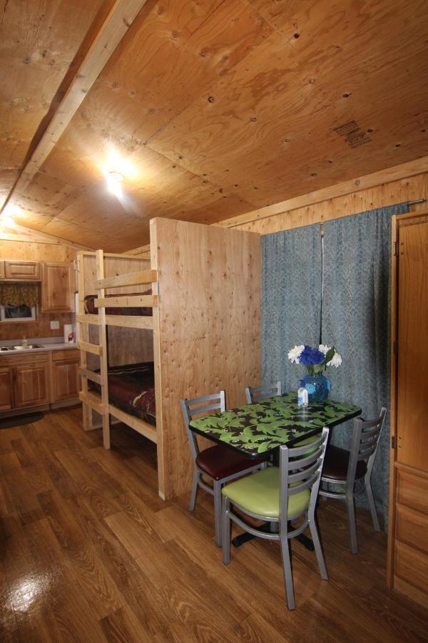 Alaskan Adventure Dry Cabins Pleasant Valley エクステリア 写真